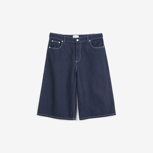 Contrast-stitching denim bermuda